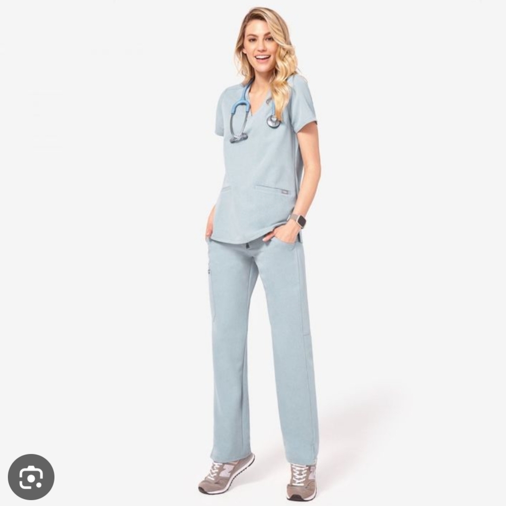 Women's Figs Limited Edition Scrub Set In Dusty Blue Size XS